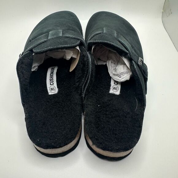 CUSHIONAIRE Women's Hana Cork footbed clog with Faux Fur lining, and +Comfort 9 - Picture 4 of 7